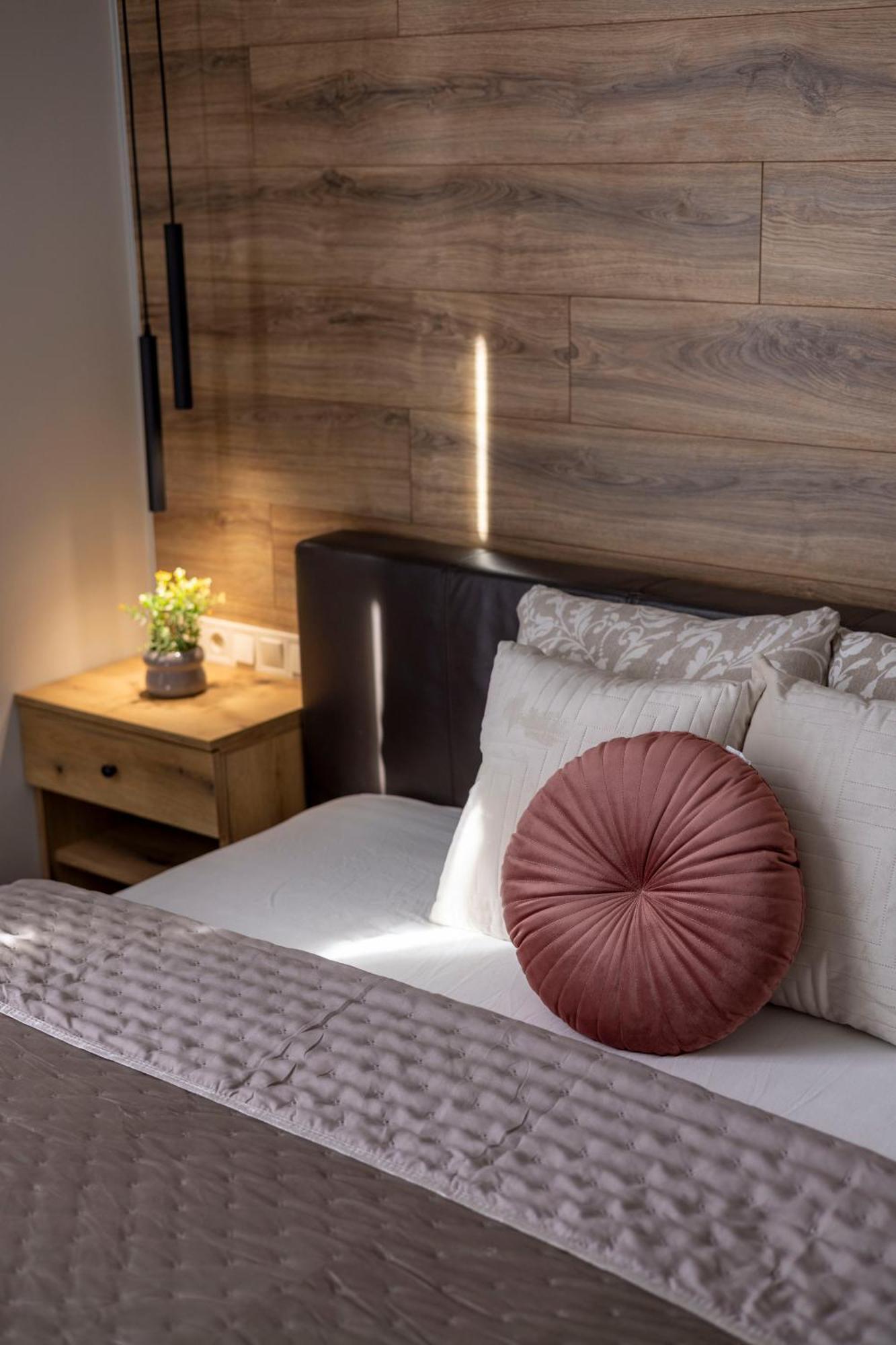 Exclusive Stylish Suite By Prestige Homes Next To The Oktogon بودابست المظهر الخارجي الصورة
